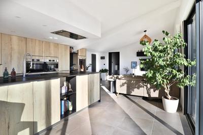 Maison - 136 m² - 4 pièces