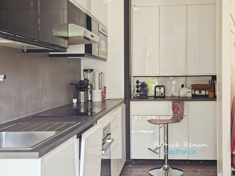 Appartement - 97 m² - 5 pièces