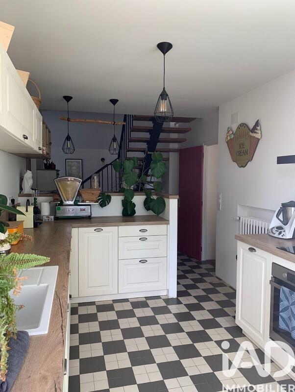 Maison - 200 m² - 4 pièces