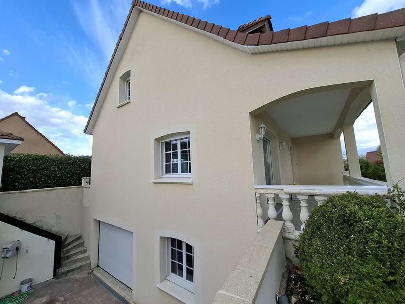 Maison - 122 m² - 7 pièces