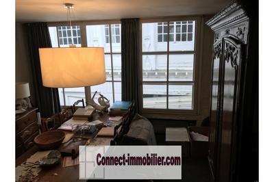 Maison - 300 m² - 10 pièces