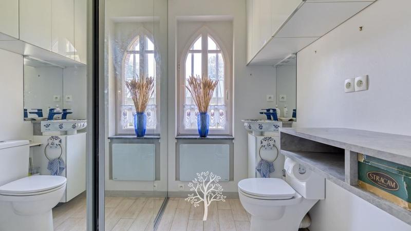 Manoir - 300 m² - 11 pièces