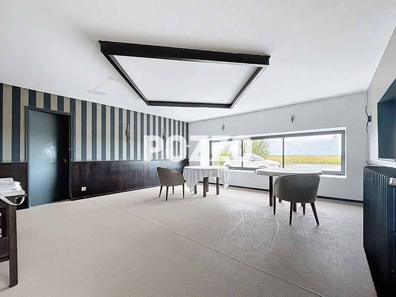 Maison - 265 m² - 8 pièces