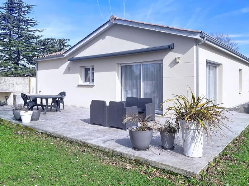 Maison - 85 m² - 4 pièces