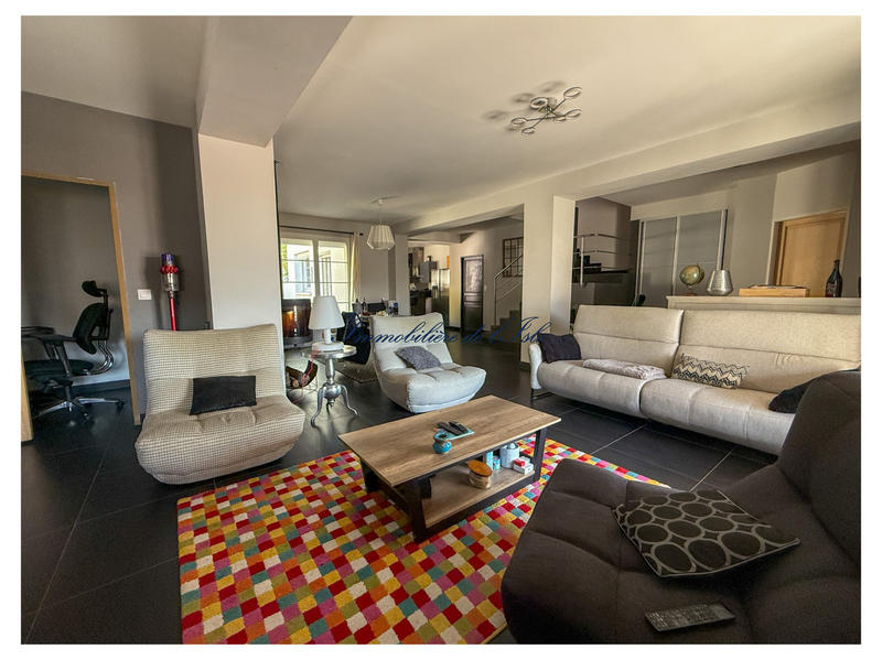 Maison - 175 m² - 6 pièces