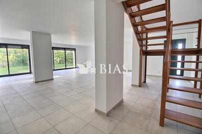 Maison contemporaine - 165 m² - 6 pièces