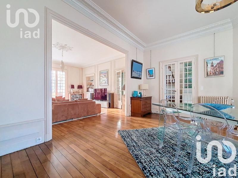 Maison - 480 m² - 11 pièces