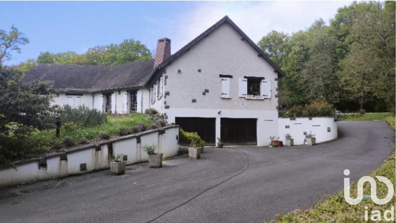 Maison - 287 m² - 12 pièces