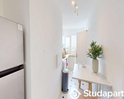 Chambre - 70 m² - 1 pièce