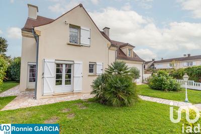 Maison - 176 m² - 7 pièces