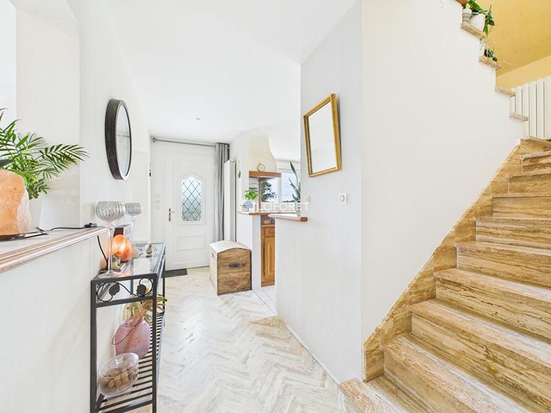 Maison - 191 m² - 8 pièces