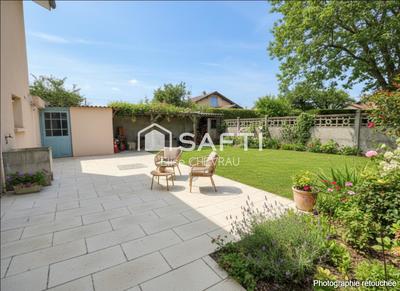 Appartement - 85 m² - 4 pièces