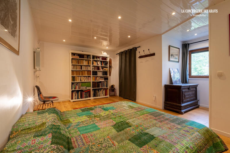 Maison contemporaine - 209 m² - 6 pièces