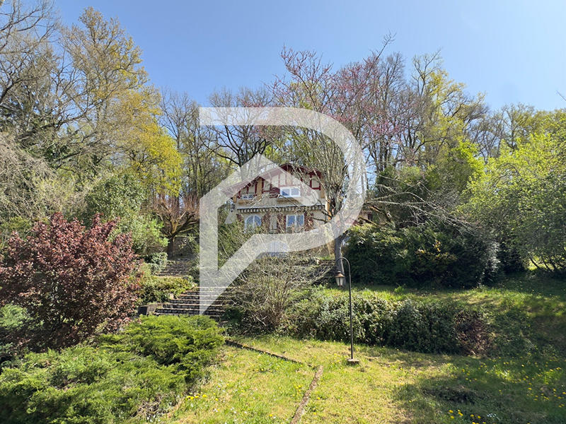 Maison - 141 m² - 5 pièces