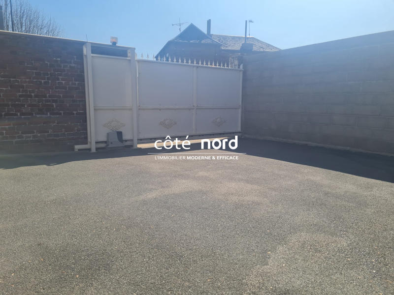 Maison - 225 m² - 10 pièces