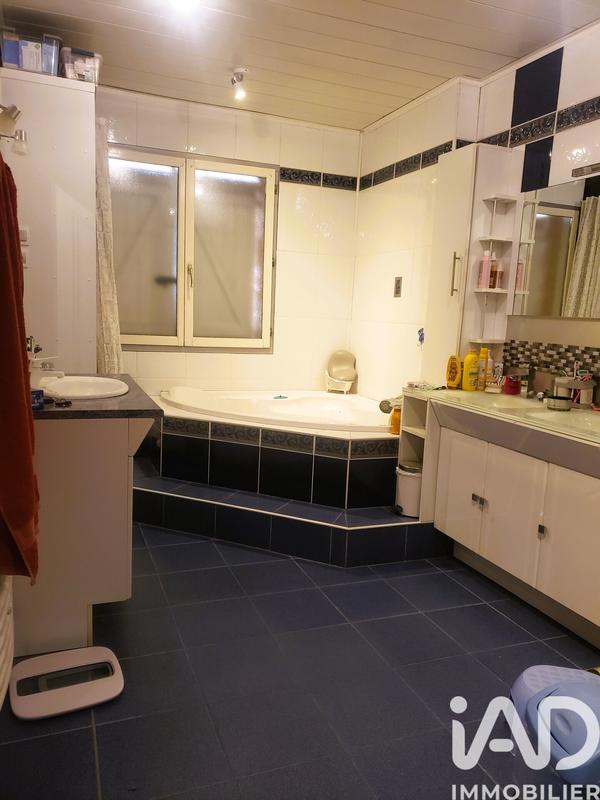 Maison - 135 m² - 6 pièces