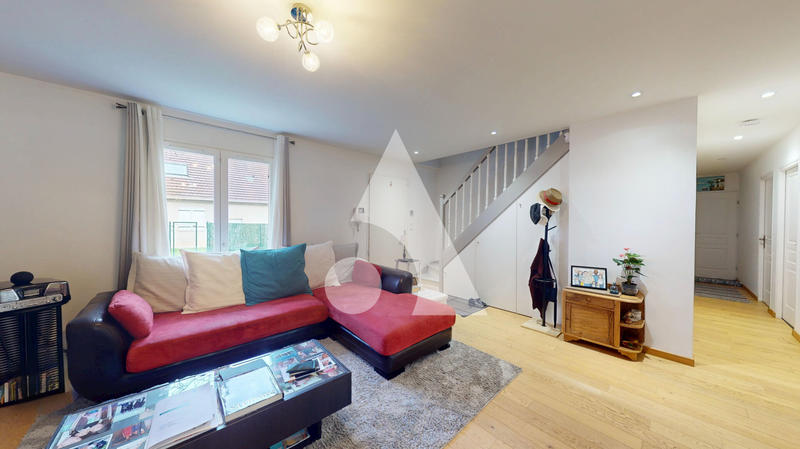 Maison - 156 m² - 8 pièces