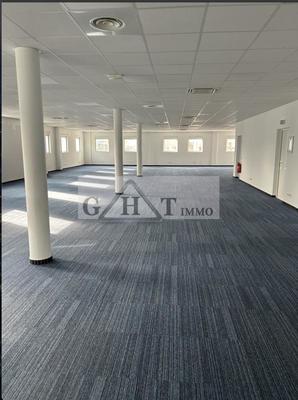 Bureau - 600 m²