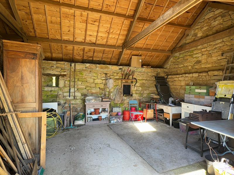 Maison - 201 m² - 7 pièces