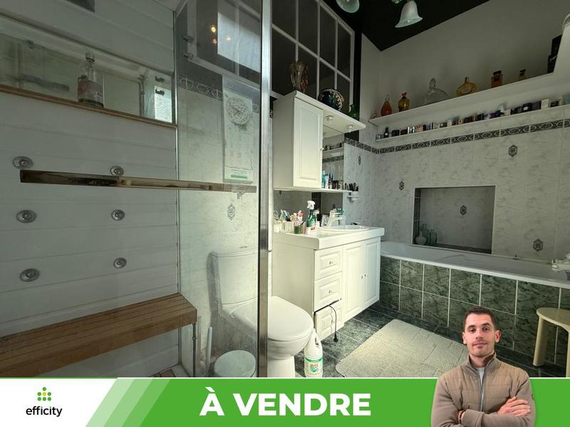 Demeure - 202 m² - 10 pièces