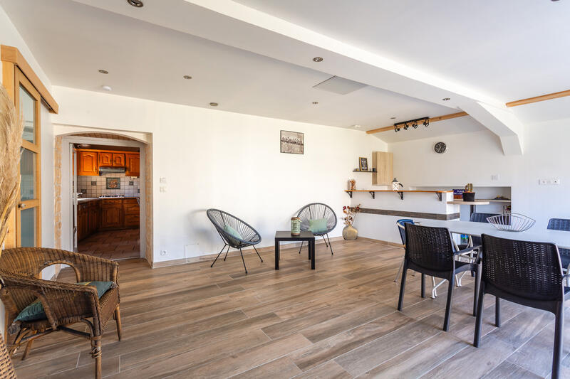 Maison - 140 m² - 6 pièces