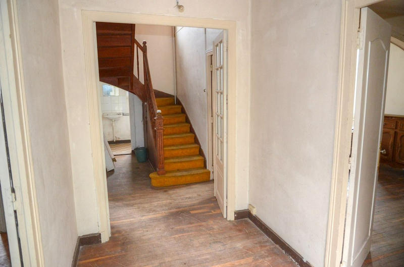 Maison - 163 m² - 8 pièces