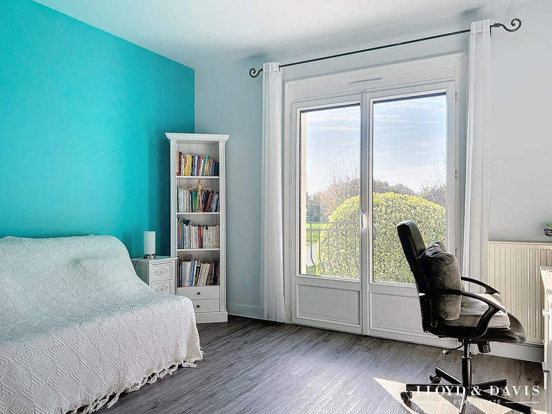 Maison - 252 m² - 6 pièces