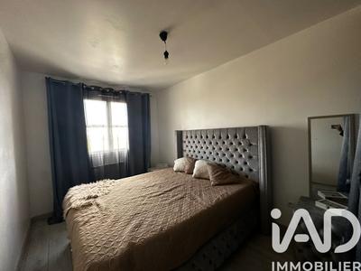 Maison - 80 m² - 5 pièces