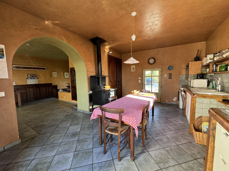 Maison - 364 m² - 11 pièces