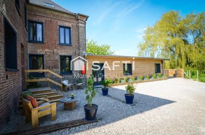 Maison - 254 m² - 11 pièces