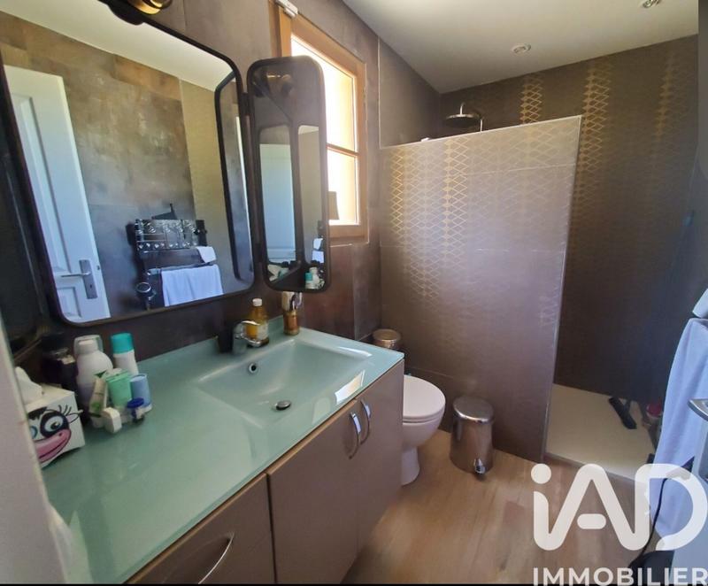 Maison - 450 m² - 20 pièces