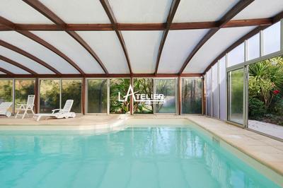 Propriété - 290 m² - 12 pièces