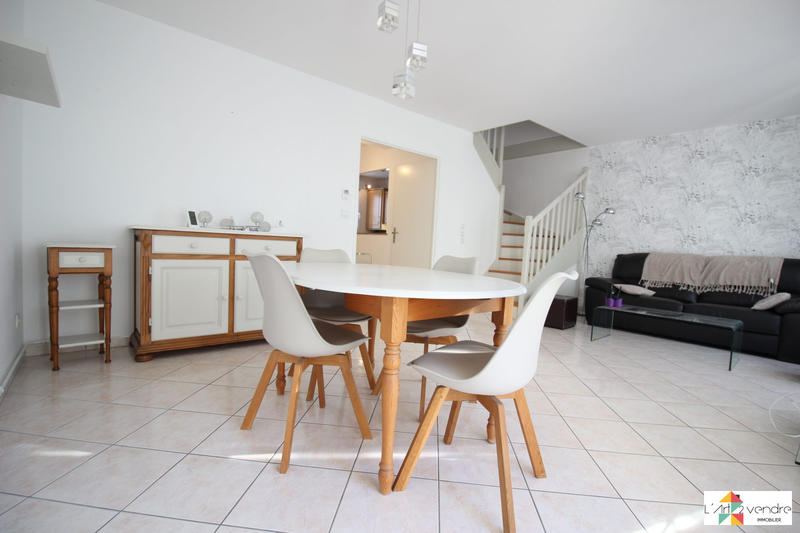 Maison - 84 m² - 5 pièces