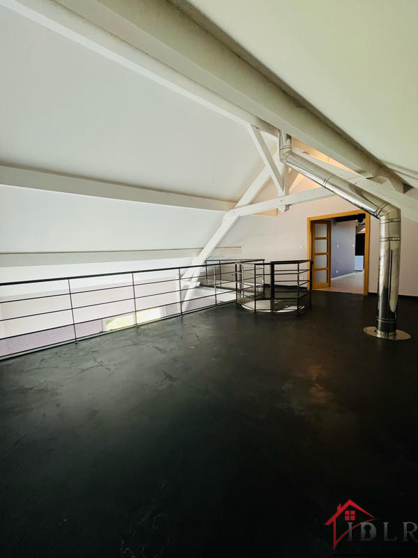 Maison - 240 m² - 7 pièces