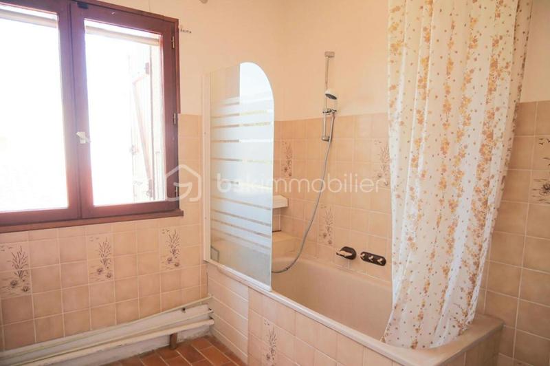 Maison - 122 m² - 7 pièces