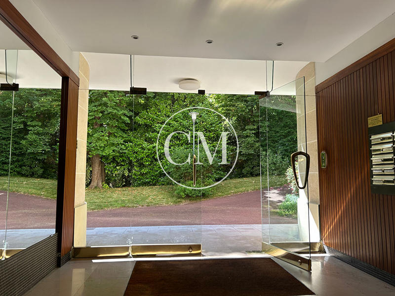 Appartement - 85 m² - 4 pièces