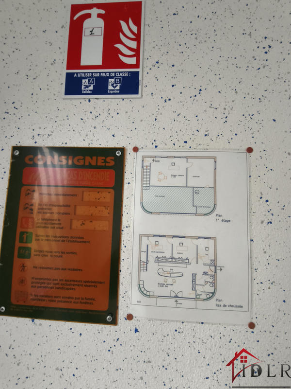 Local d'activités - 187 m²