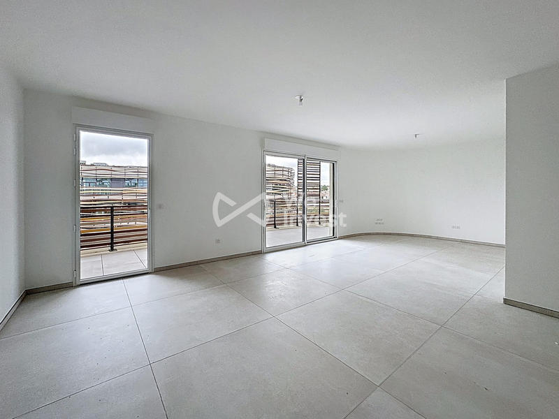 Appartement - 105 m² - 4 pièces