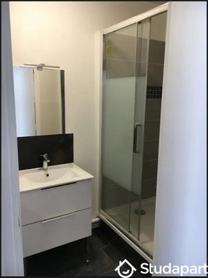 Chambre - 9 m² - 1 pièce