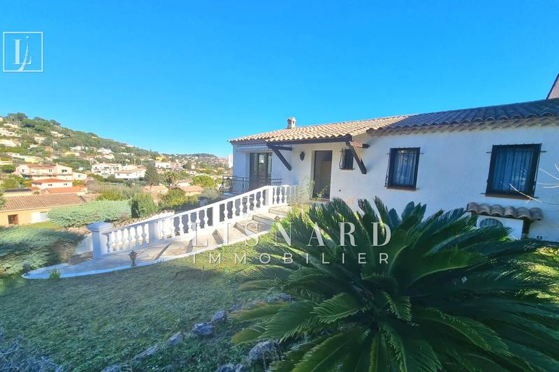 Maison - 90 m² - 3 pièces