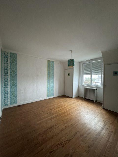 Maison traditionnelle - 132 m² - 6 pièces