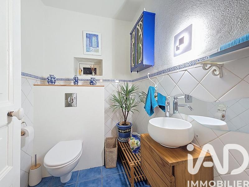 Maison - 368 m² - 10 pièces