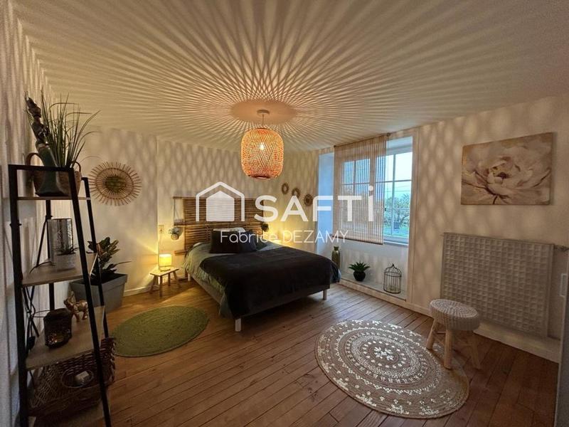 Maison - 240 m² - 9 pièces