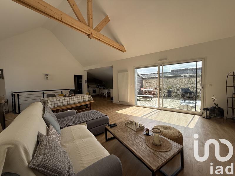 Maison - 210 m² - 7 pièces