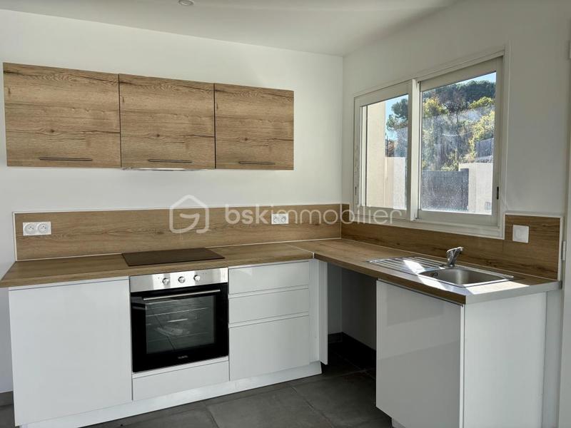 Villa - 80 m² - 4 pièces