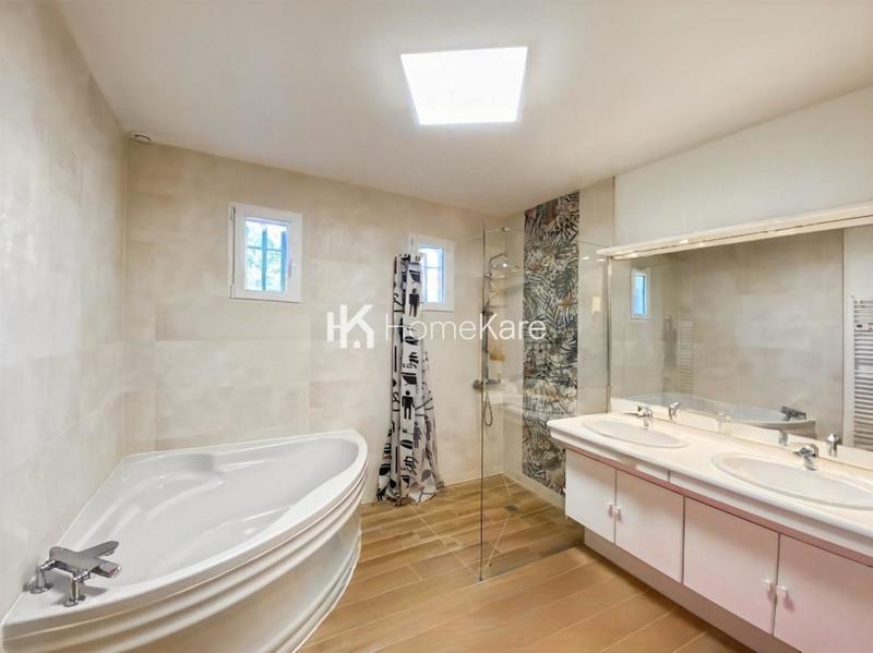 Maison - 160 m² - 6 pièces