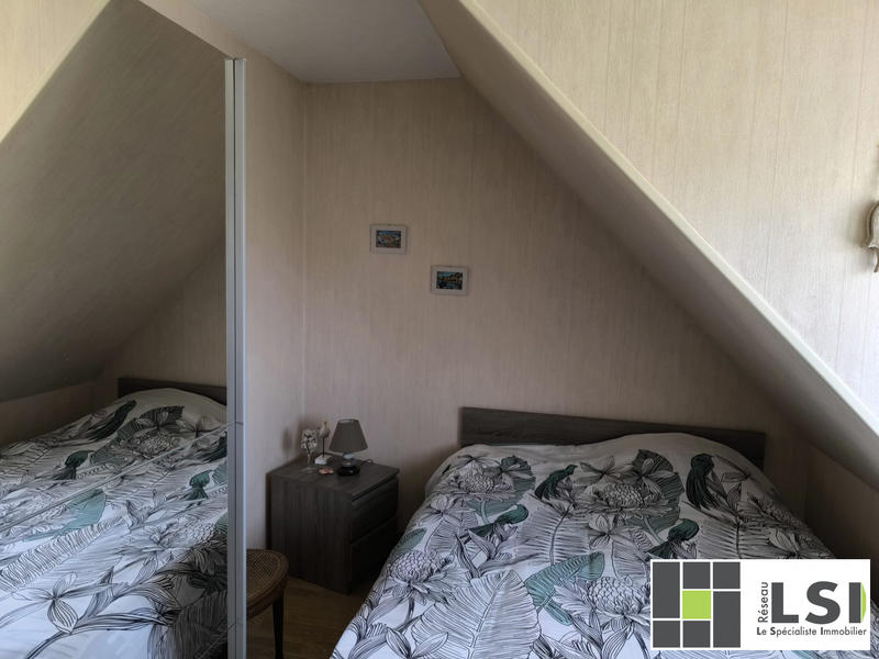 Maison - 90 m² - 5 pièces