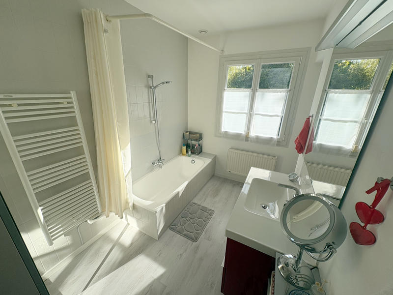 Maison - 160 m² - 6 pièces