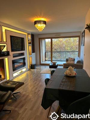 Chambre - 12 m² - 1 pièce