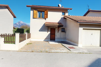 Maison - 84 m² - 4 pièces